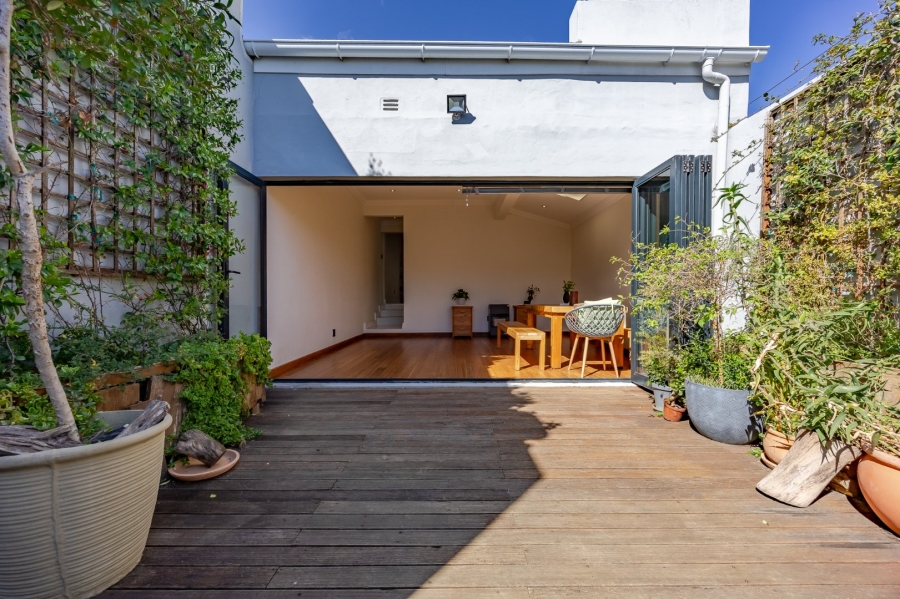 3 Bedroom Property for Sale in Woodstock Western Cape
